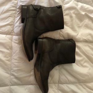 Frye Melissa Short zip boots